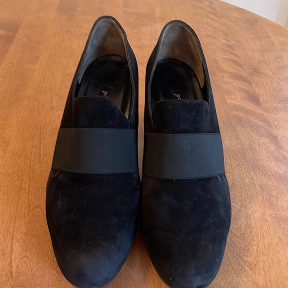 Paul Green Shoes - Like-New Paul Green Suede pumps US size 10 EU size 7.5